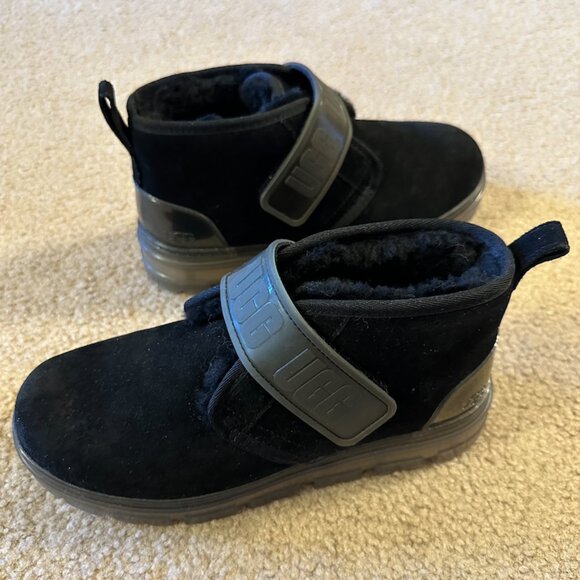 Ugg Neumel Clear Boots - Picture 2 of 4